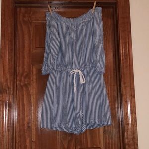 Off the shoulder boutique romper!